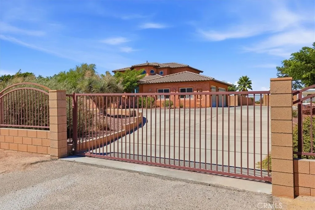 main property photo 2