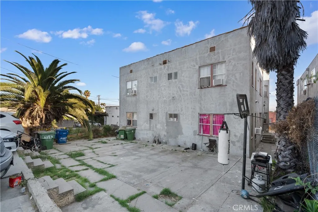 main property photo 32
