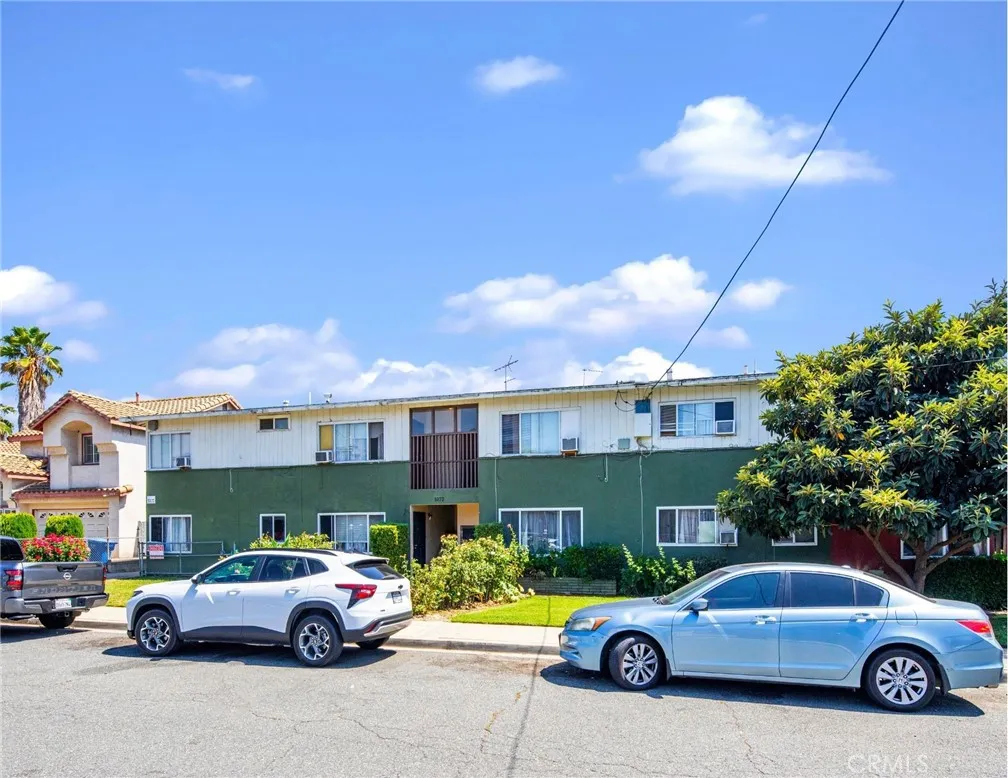 main property photo 11