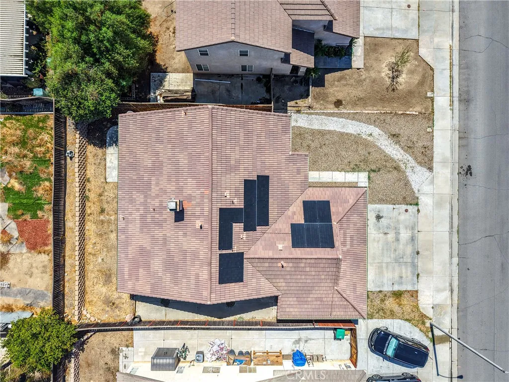 main property photo 33