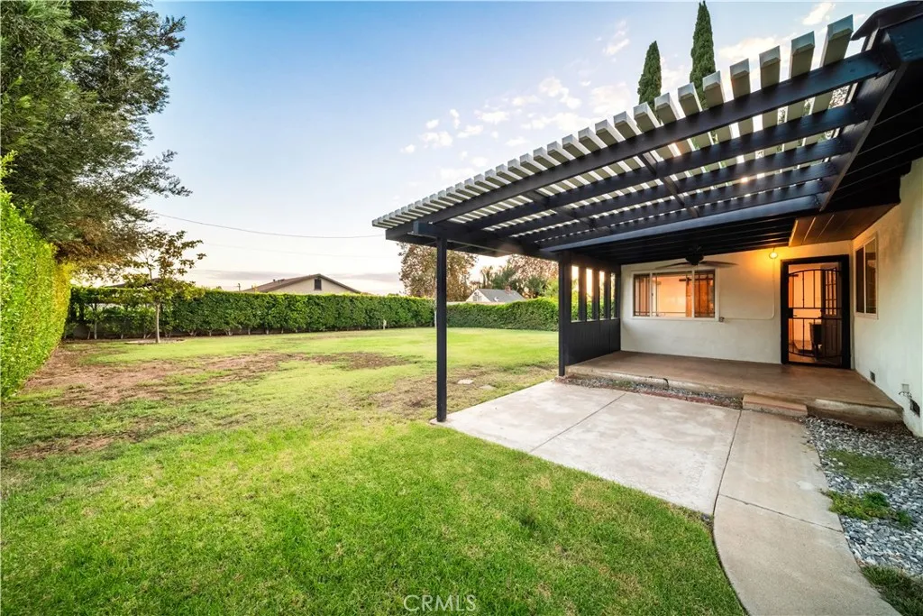 main property photo 31
