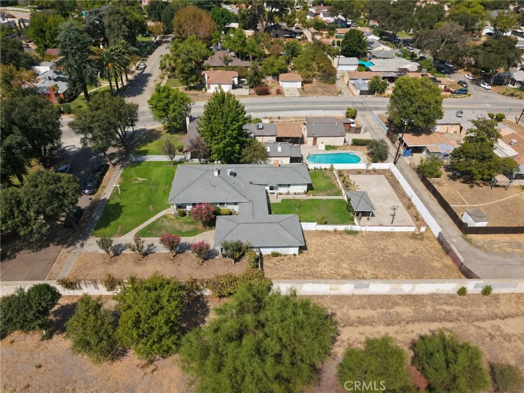main property photo 56
