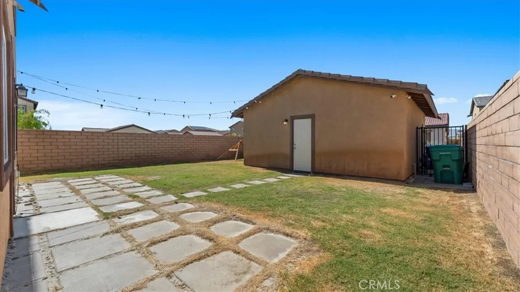 main property photo 8