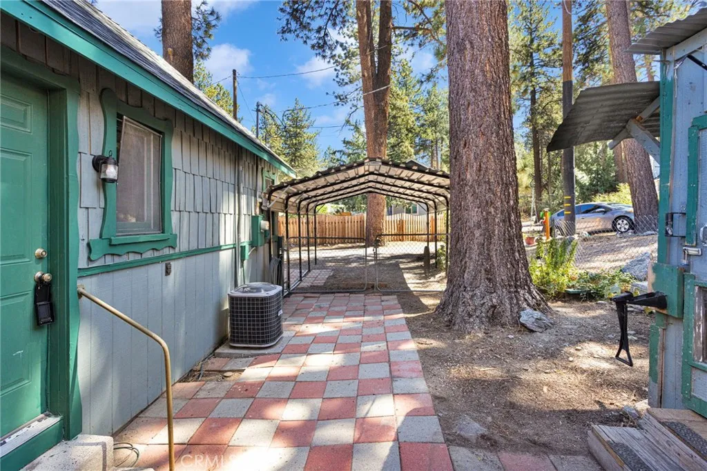 main property photo 31