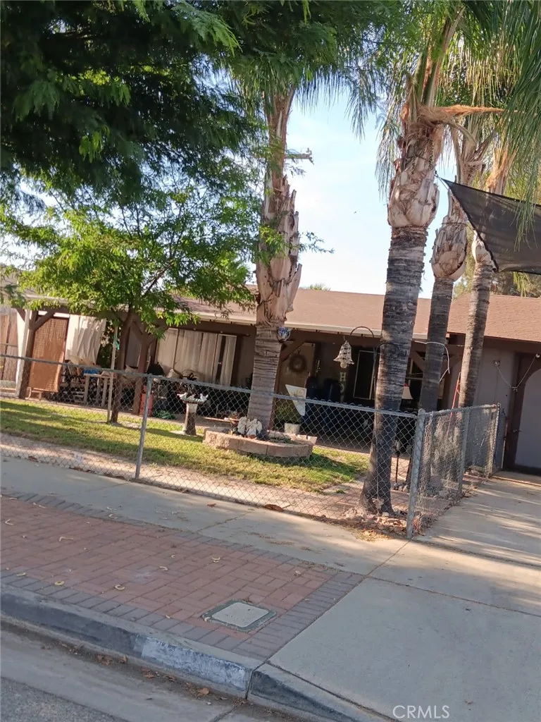 main property photo 0