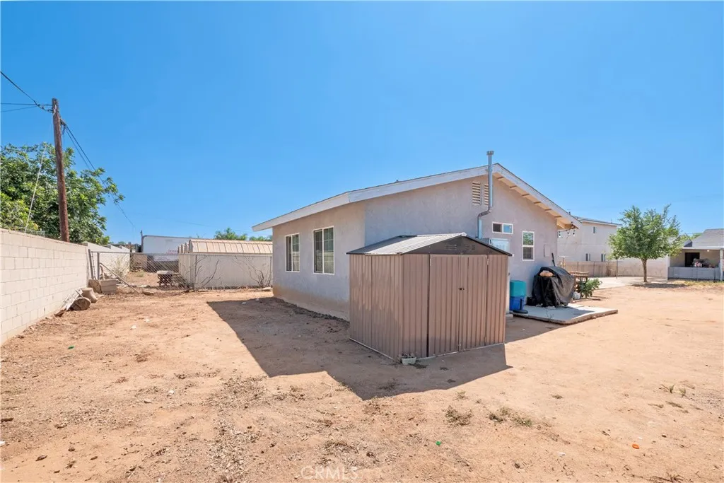main property photo 23