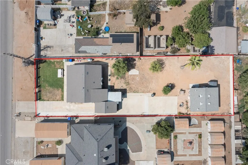main property photo 24