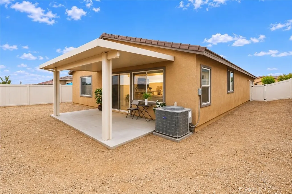 main property photo 25