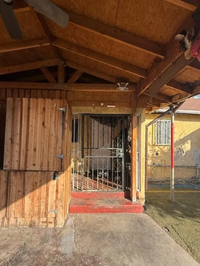 main property photo 18