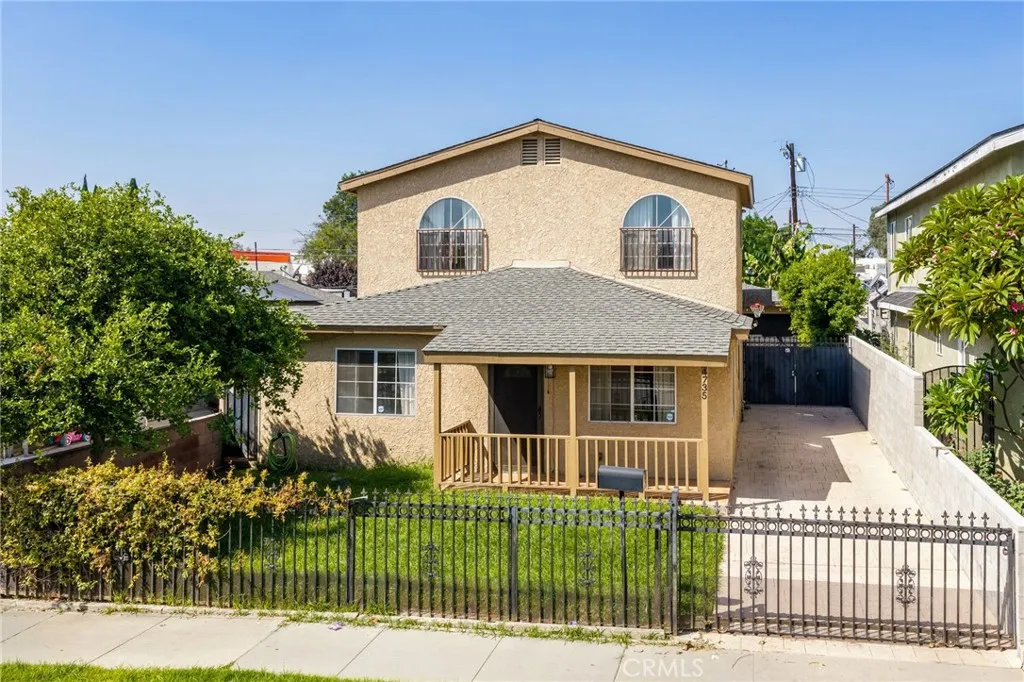 main property photo 3