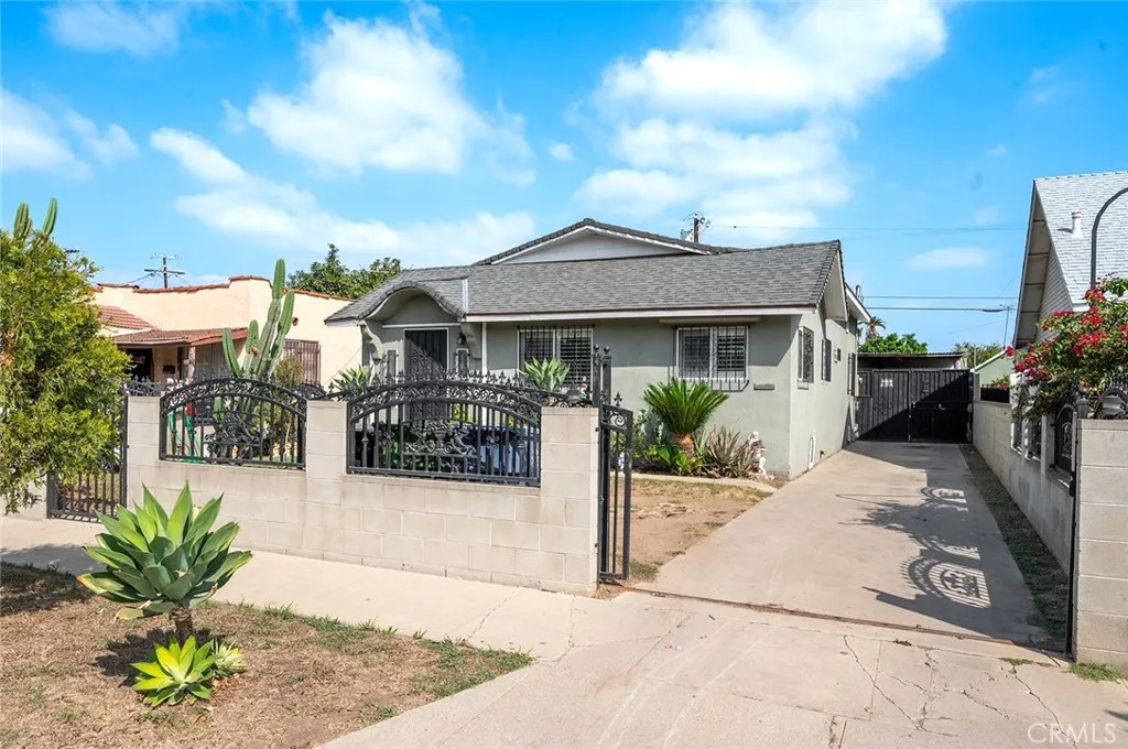 main property photo 0