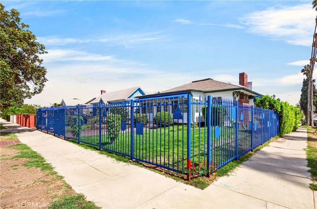 main property photo 41