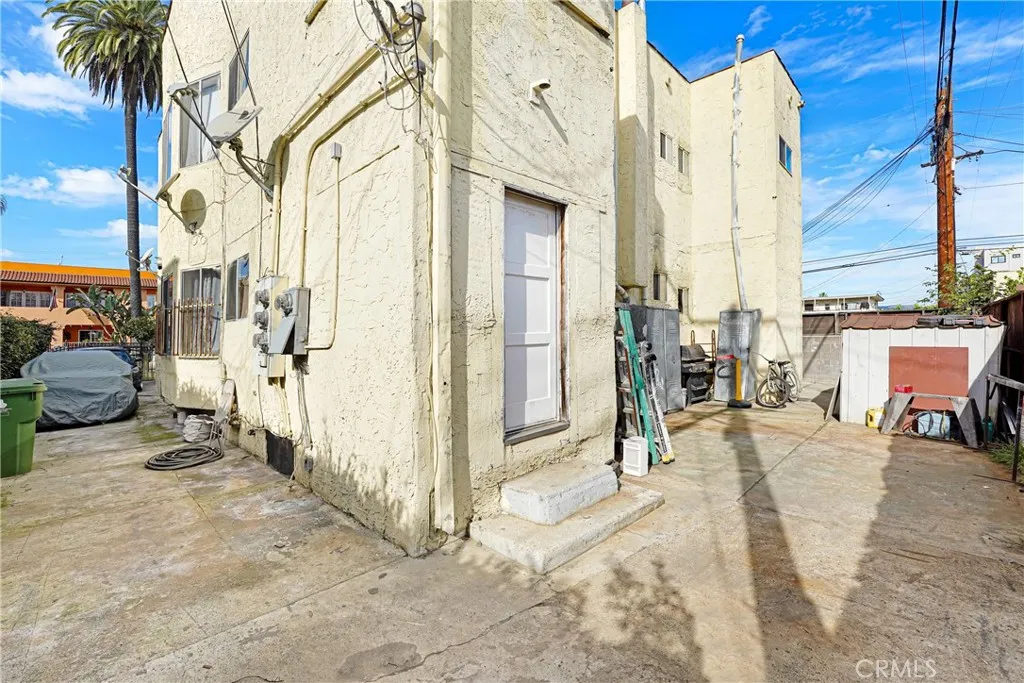 main property photo 7