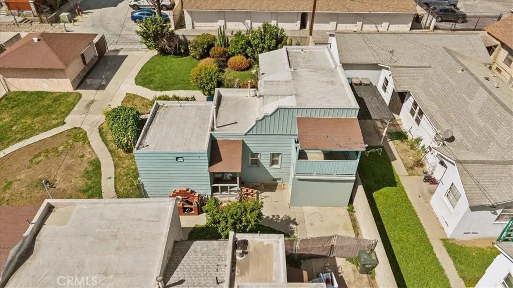 main property photo 25
