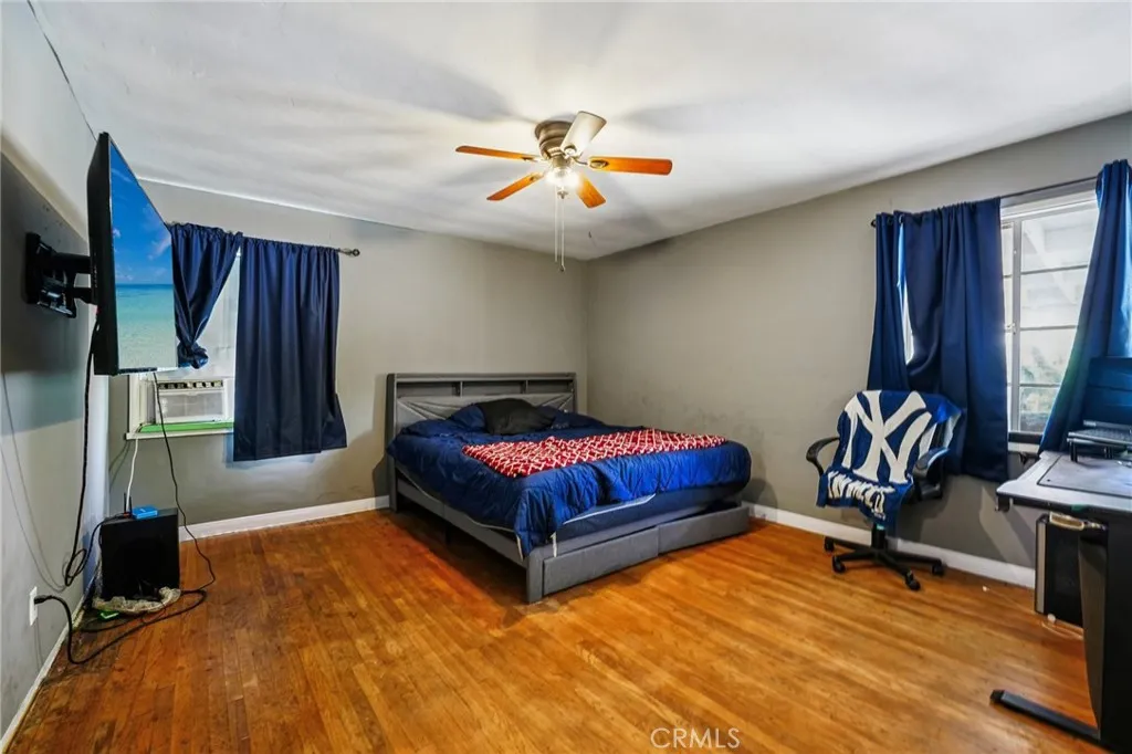 main property photo 28