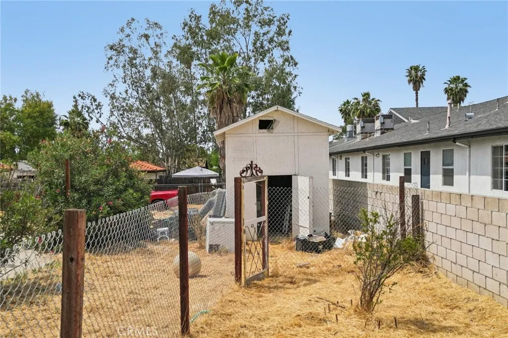 main property photo 36