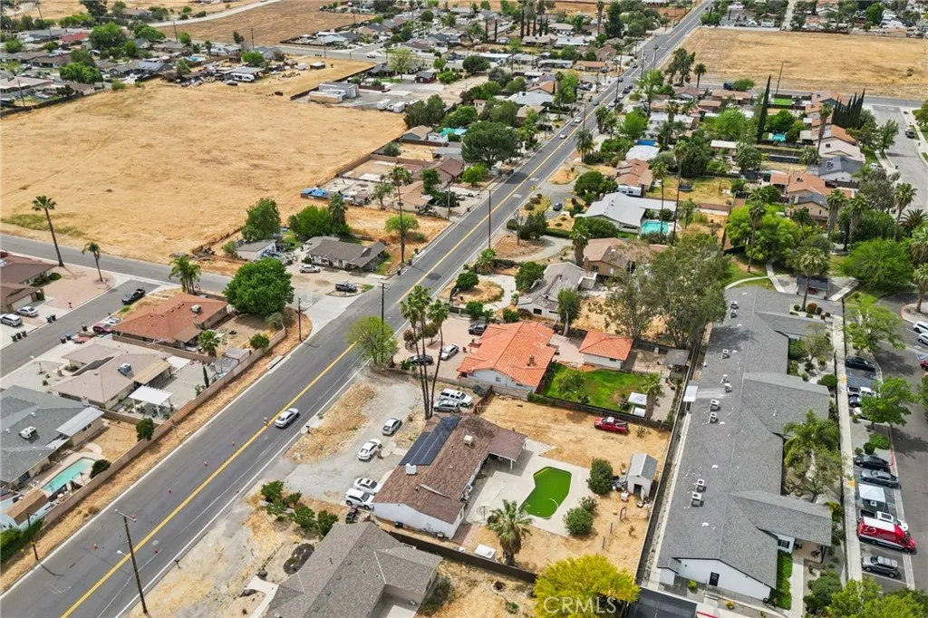 main property photo 47