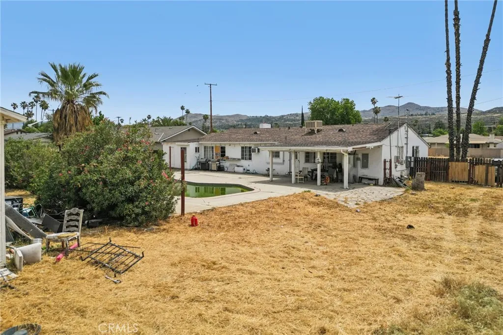 main property photo 50
