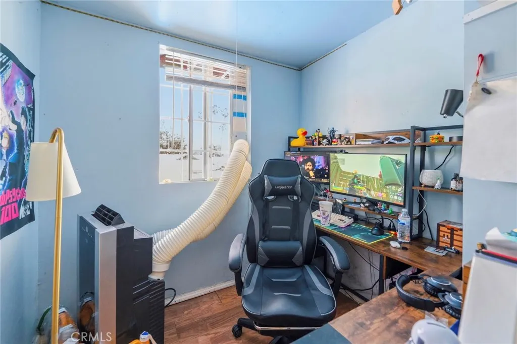 main property photo 26