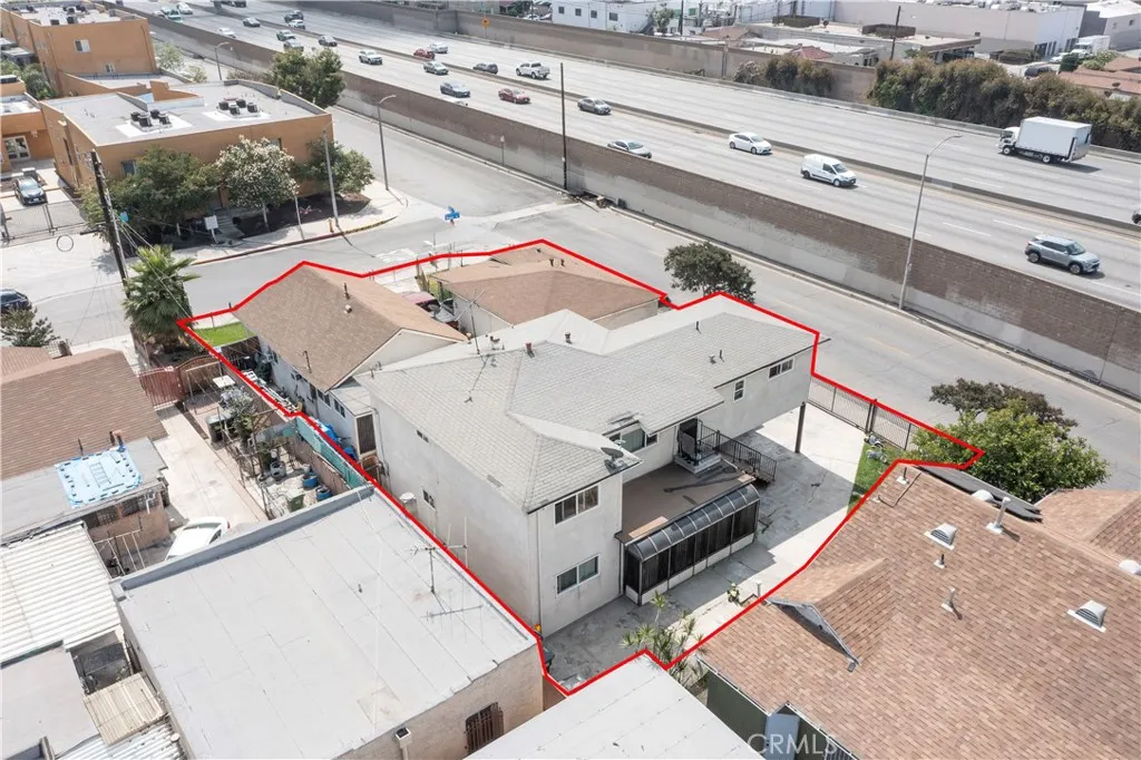 main property photo 6