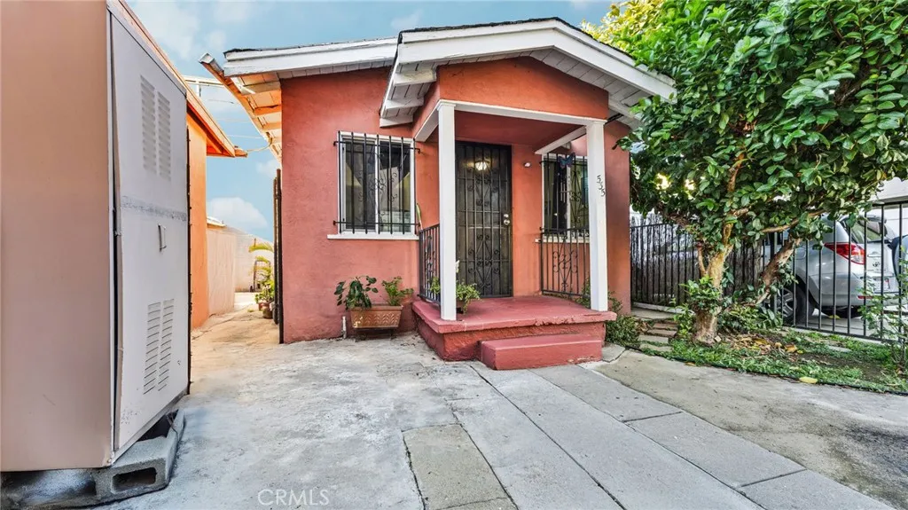 main property photo 47