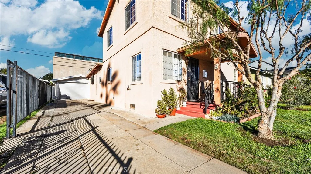 main property photo 7