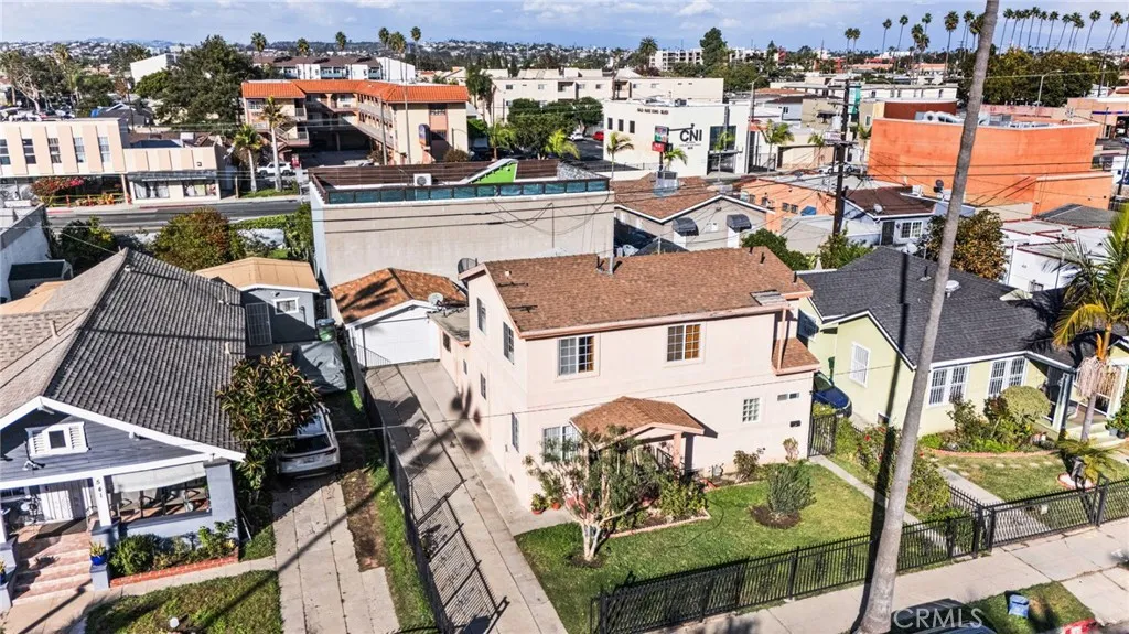 main property photo 9