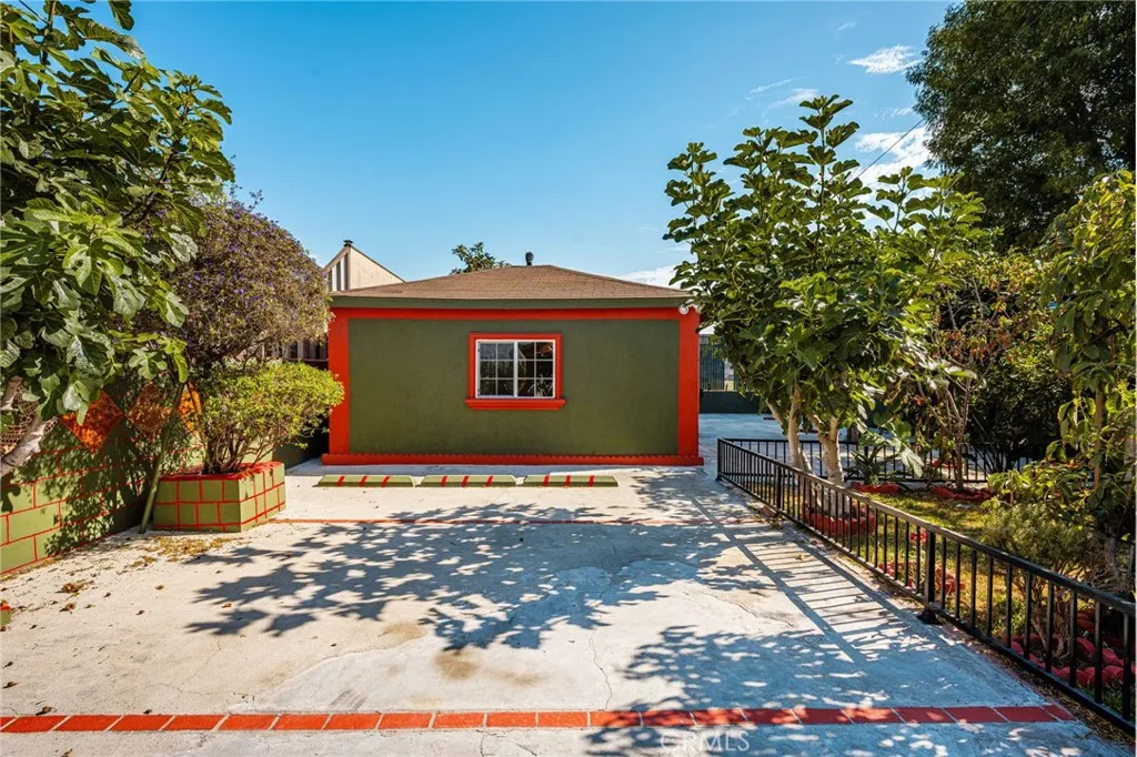 main property photo 21