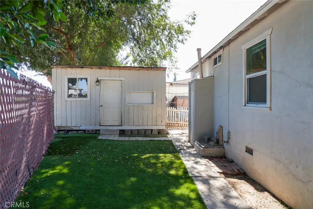 main property photo 13