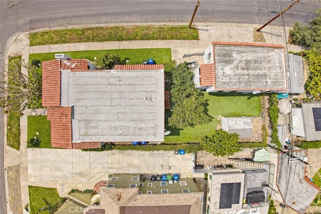 main property photo 24