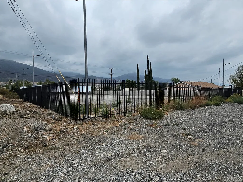 main property photo 6