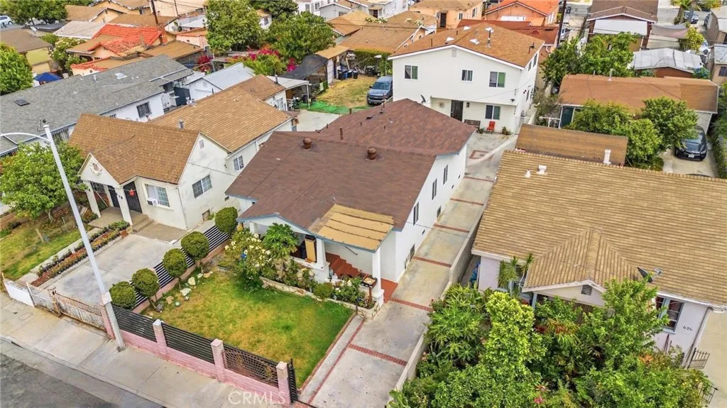 main property photo 11