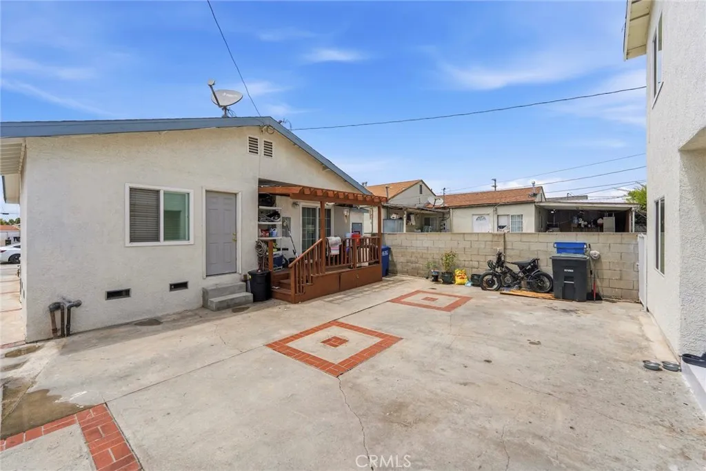 main property photo 7