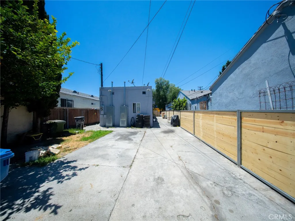 main property photo 7