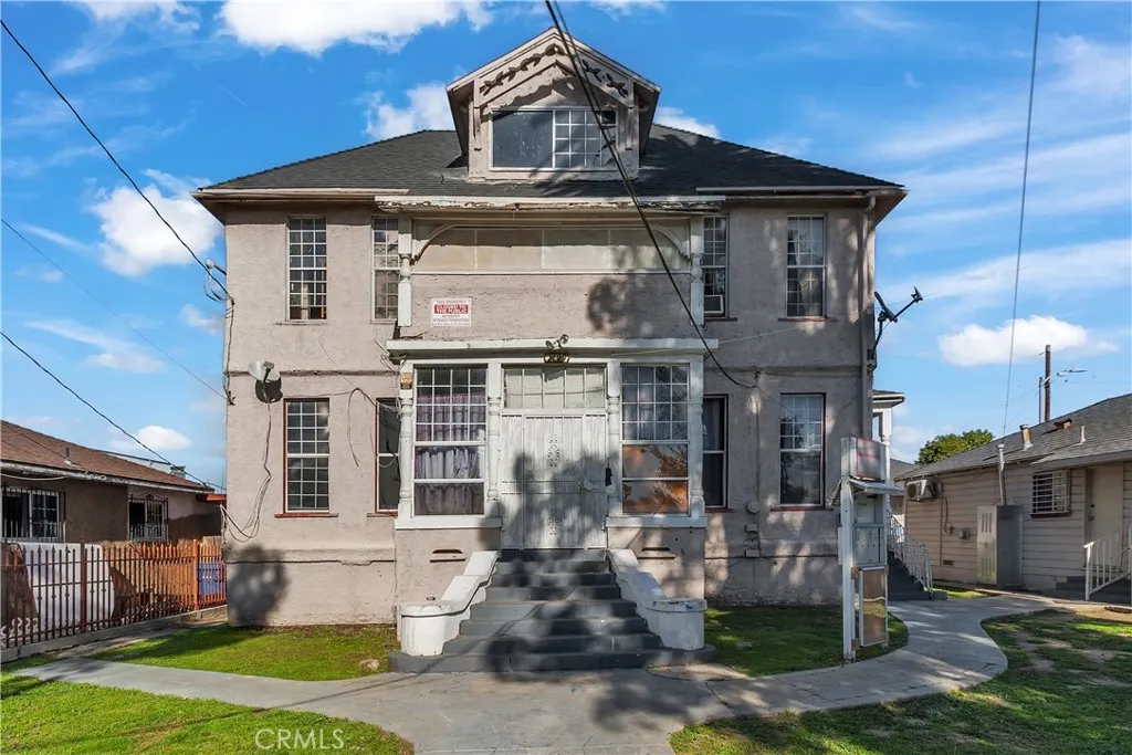 main property photo 35