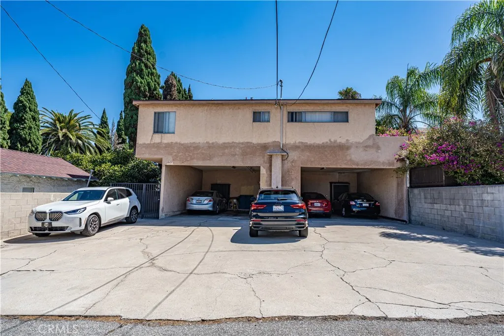 main property photo 25