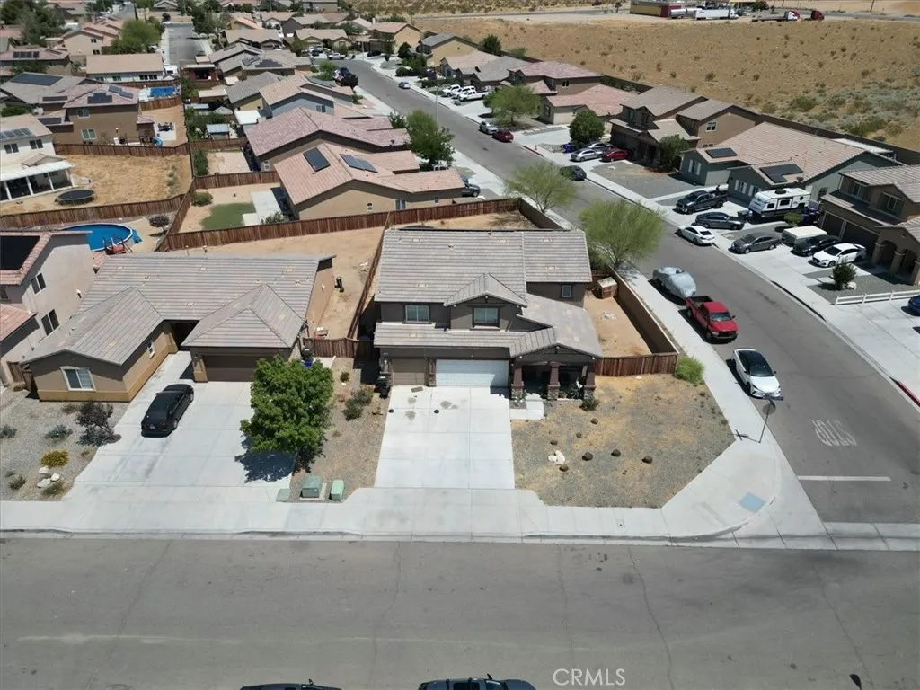main property photo 30