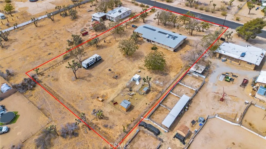 main property photo 30