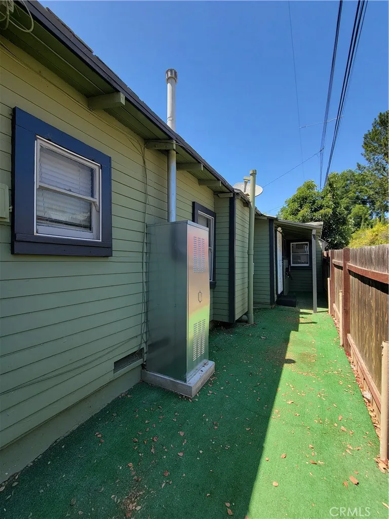 main property photo 14