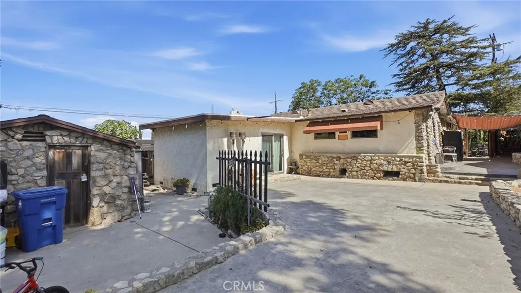 main property photo 39