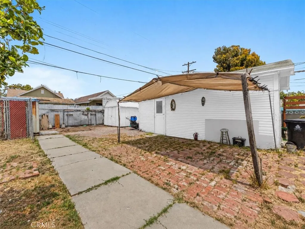 main property photo 39