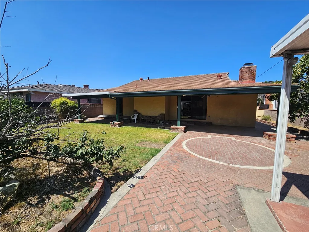main property photo 40