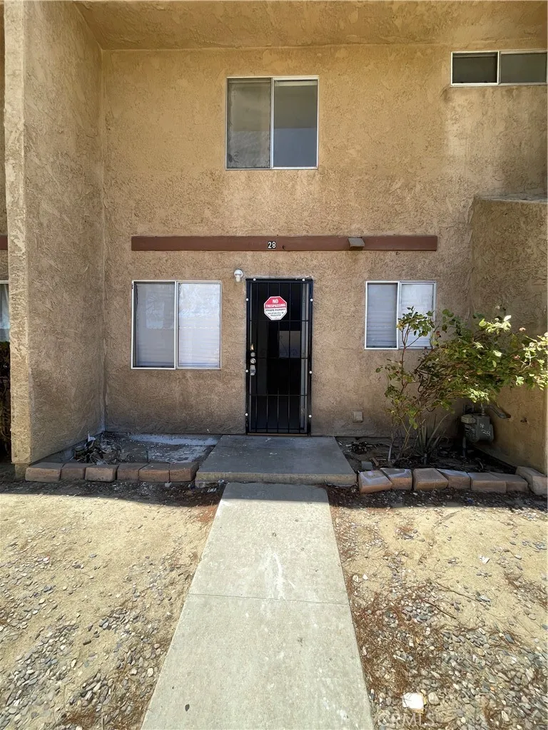 main property photo 11