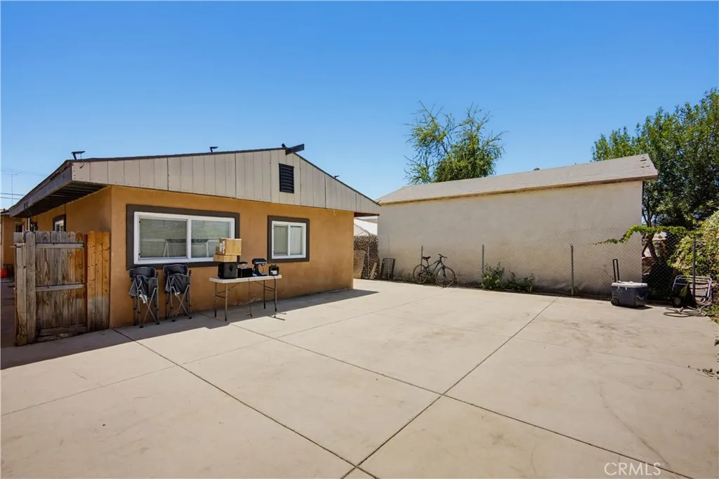 main property photo 6
