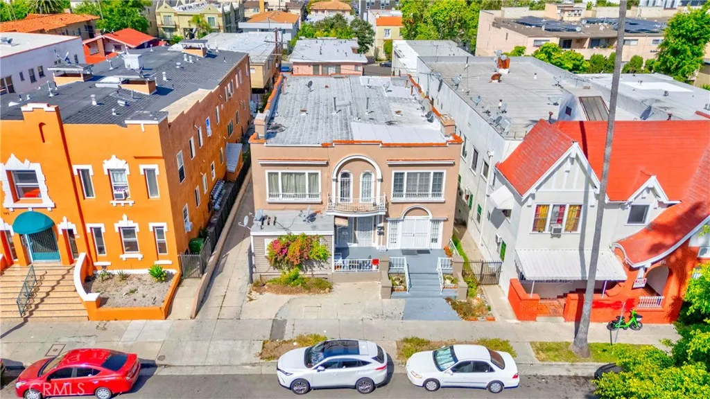 main property photo 28