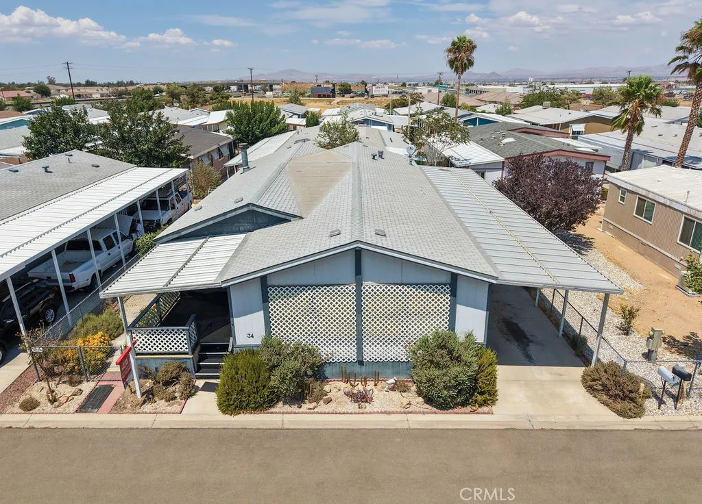 main property photo 28