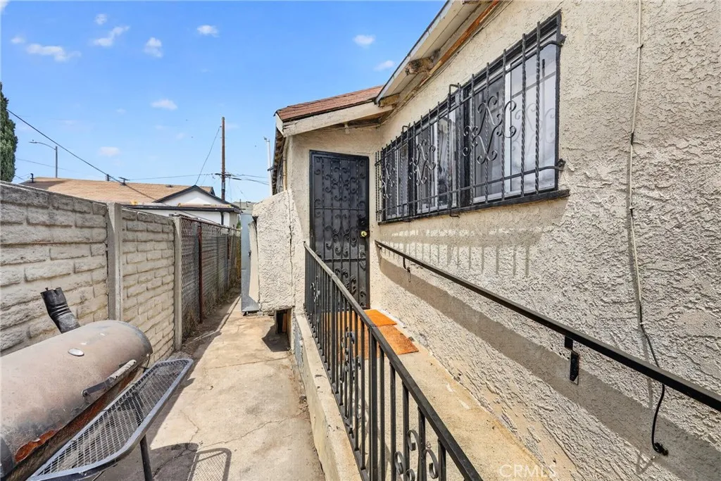 main property photo 46