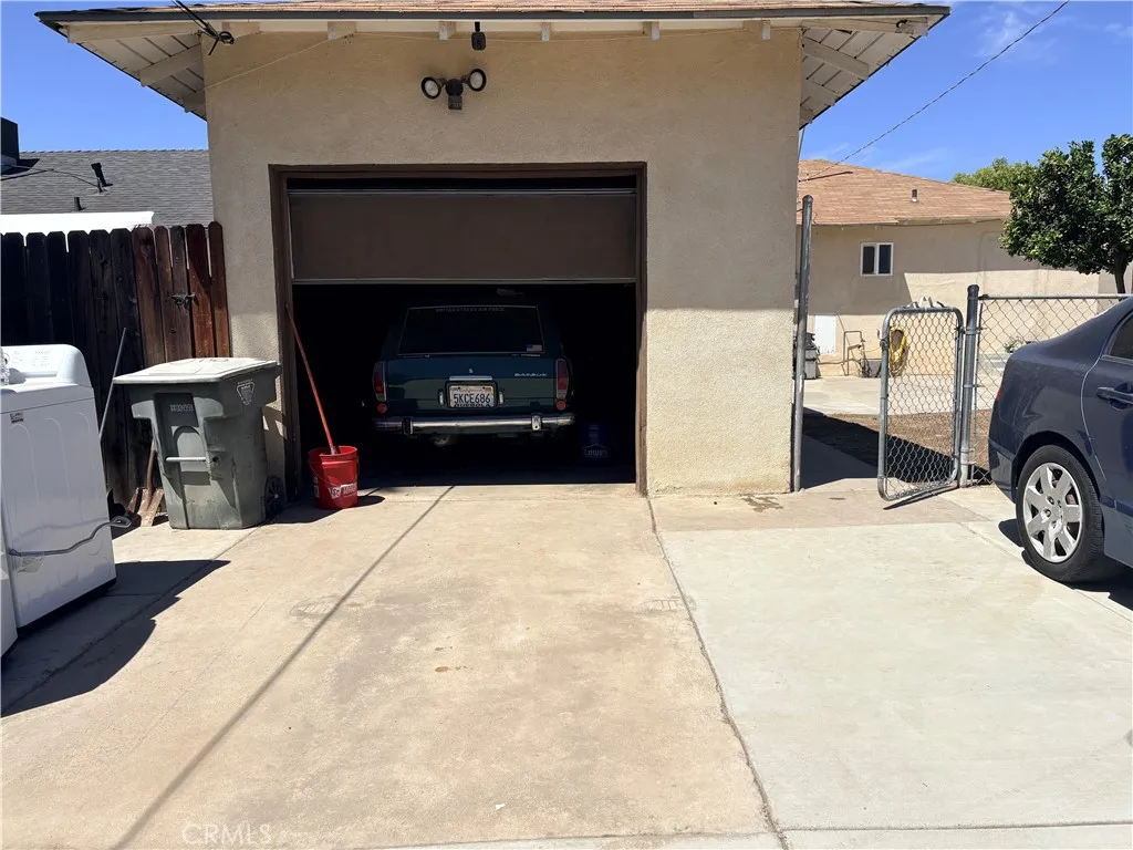 main property photo 13