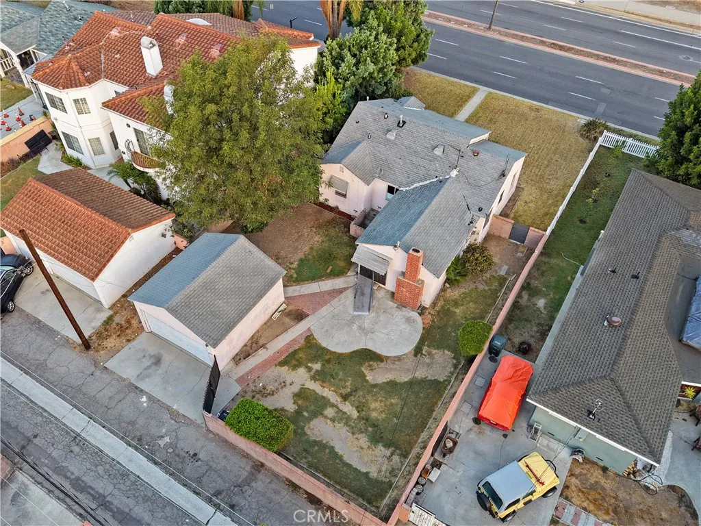 main property photo 24