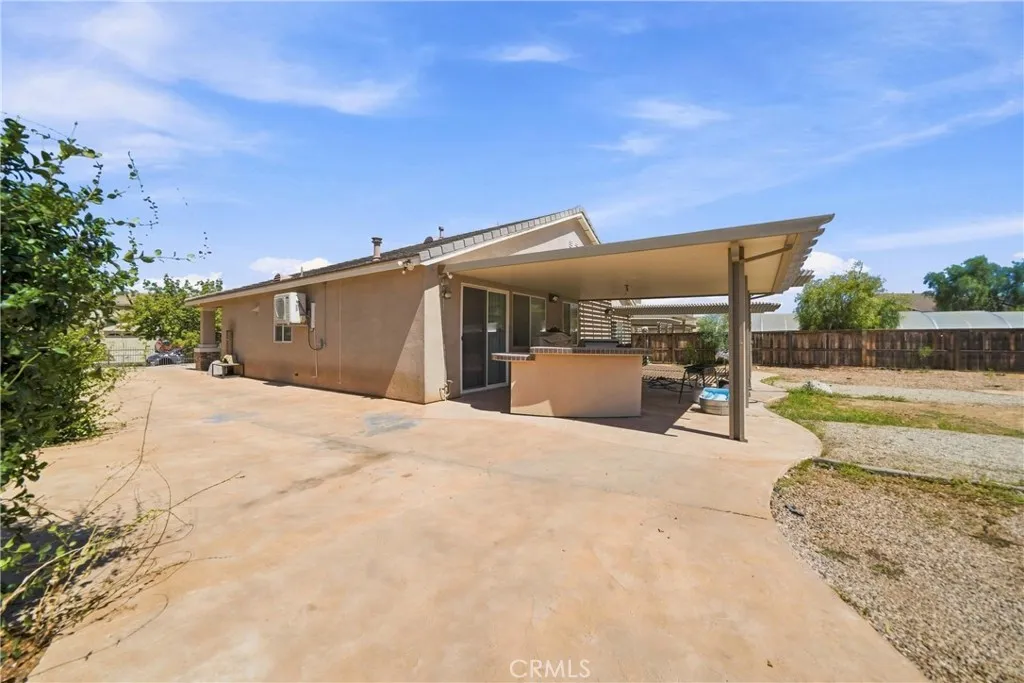 main property photo 28